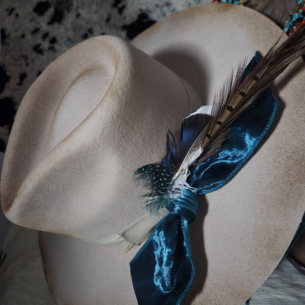 Elegant Cream Hat with Teal Accent